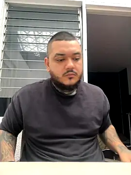 El Titan1998 online show from November 29, 1:00 pm