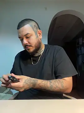 El Titan1998 online show from December 20, 10:56 pm