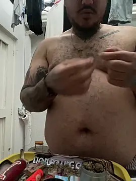 El Titan1998 online show from March 7, 11:29 am