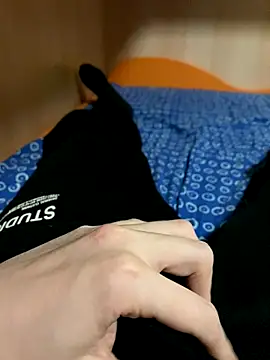 Dvddd online show from November 27, 6:19 pm