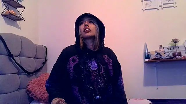 BlueStoneX online show from February 9, 6:55 am