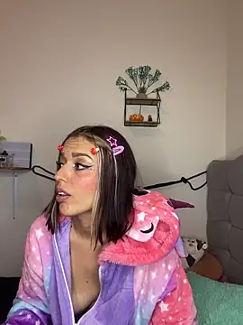 BlueStoneX online show from December 16, 7:01 am