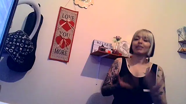 BlueStoneX online show from March 29, 12:18 pm