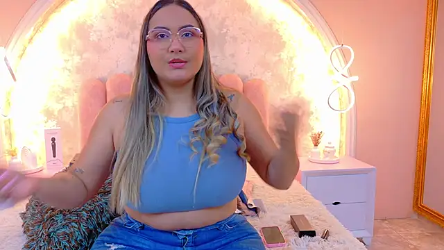 MiaLaurents online show from February 20, 3:25 am