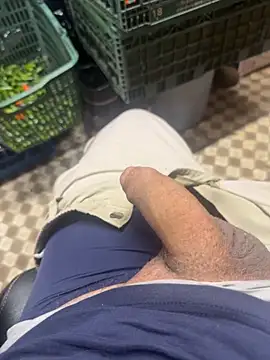 Snapshot of 069kinchan chatting on December 3, 10:25 am 069kinchan online show from December 3, 10:25 am