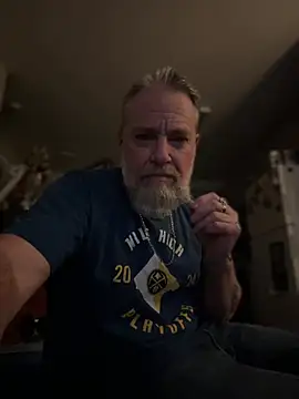 Jefloves68 online show from February 24, 2:45 am