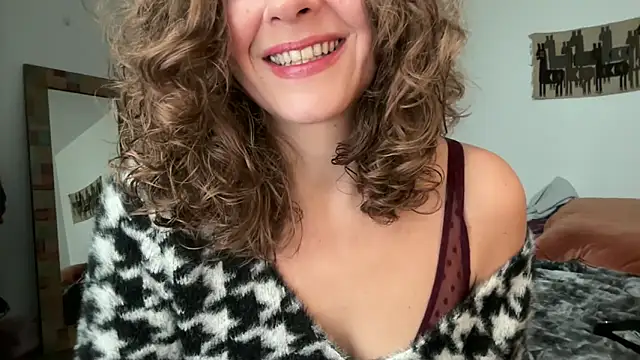 Snapshot of leahsparkles chatting on November 3, 3:04 pm leahsparkles online show from November 3, 3:04 pm