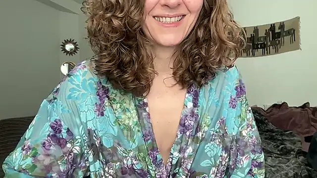 leahsparkles online show from March 31, 3:14 pm