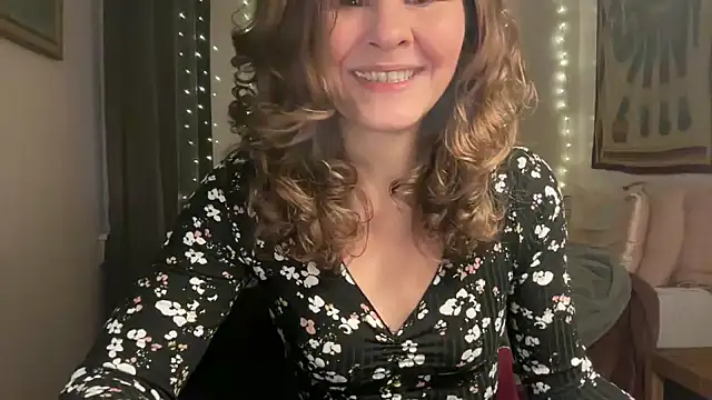 leahsparkles online show from February 12, 9:22 pm
