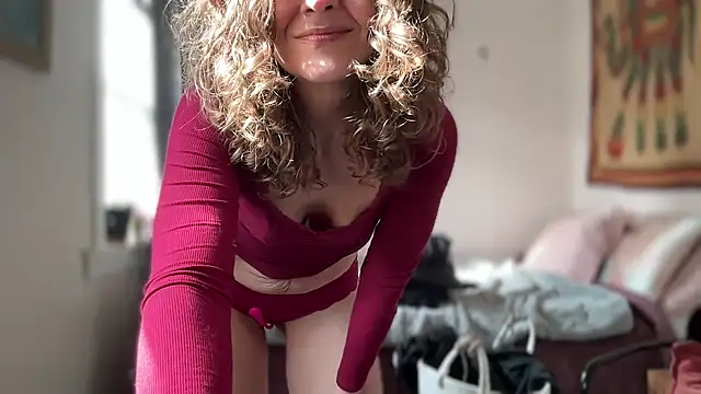 leahsparkles online show from February 25, 2:58 pm