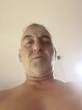 kevincumporn online show from November 15, 6:45 pm