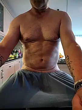 kevincumporn online show from May 17, 4:12 am