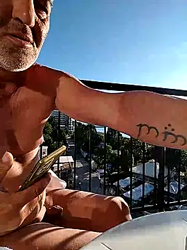 kevincumporn online show from June 14, 4:14 am