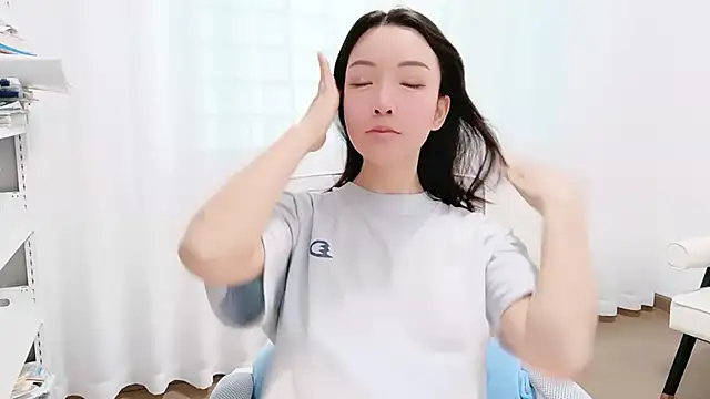 Snapshot of Lucky-kaka999 chatting on October 31, 1:46 am Lucky-kaka999 online show from October 31, 1:46 am