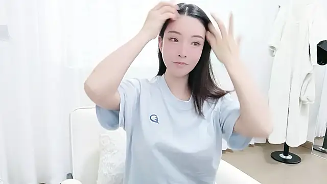 Snapshot of Lucky-kaka999 chatting on December 1, 2:56 am Lucky-kaka999 online show from December 1, 2:56 am