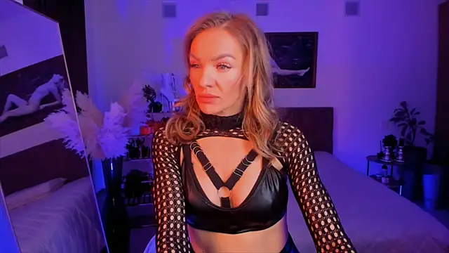 Oliva Candy online show from February 23, 8:06 am