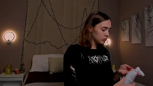 AngelicaKleee online show from September 16, 1:39 am