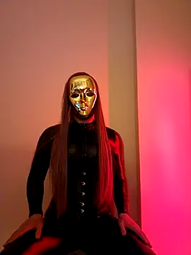 NoraInMask online show from March 11, 6:52 pm