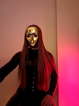 NoraInMask online show from March 6, 5:33 pm