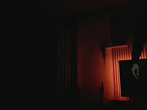 NoraInMask online show from January 10, 8:15 pm