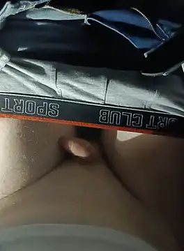 kinkylittle12 online show from October 6, 10:32 pm