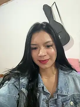 Charlotemonroe online show from January 4, 2:03 am