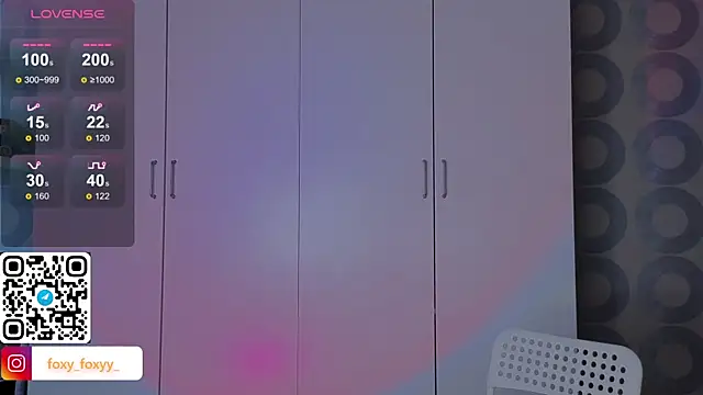 Cuteroxyfoxy online show from February 28, 7:05 am