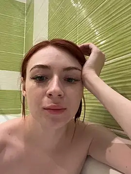 Cuteroxyfoxy online show from February 14, 4:09 pm