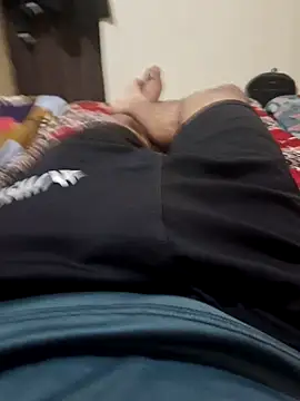 Snapshot of Mr_Boy07x_ chatting on February 13, 7:24 am Mr Boy07x online show from February 13, 7:24 am