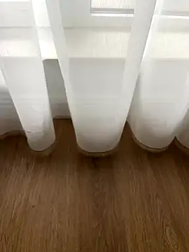 Snapshot of Alexiaa2006 chatting on December 21, 8:49 am Alexiaa2006 online show from December 21, 8:49 am