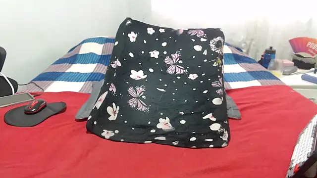 Girlhornyx online show from November 13, 7:29 pm