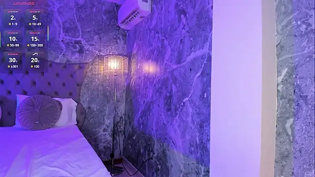 LucyLovelyy online show from November 13, 2:04 am