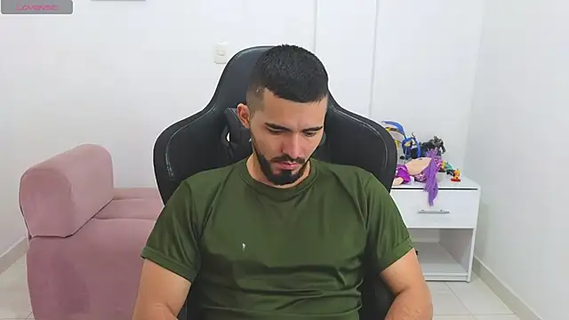 Massimoo 07 online show from February 12, 3:56 pm