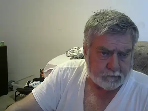 Snapshot of viejo_oso chatting on September 20, 6:57 pm viejo oso online show from September 20, 6:57 pm