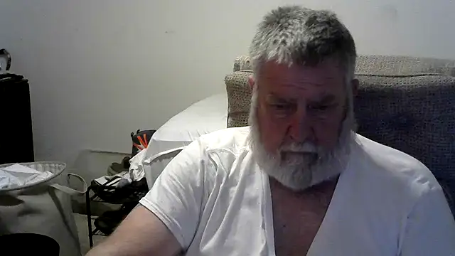 viejo oso online show from March 7, 6:20 am