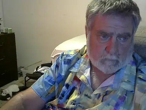Snapshot of viejo_oso chatting on September 20, 2:27 am viejo oso online show from September 20, 2:27 am
