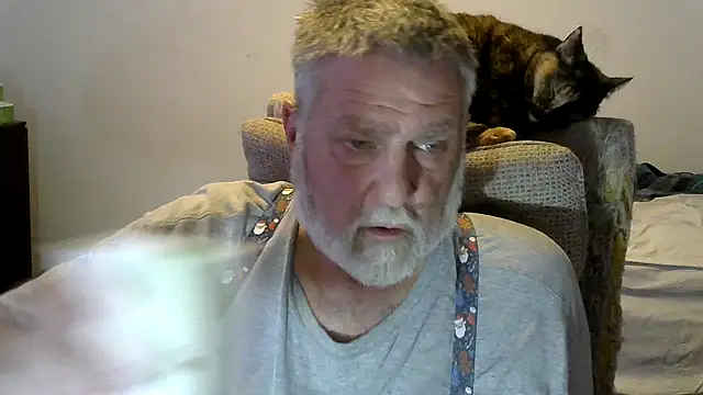 Snapshot of viejo_oso chatting on November 17, 3:21 am viejo oso online show from November 17, 3:21 am