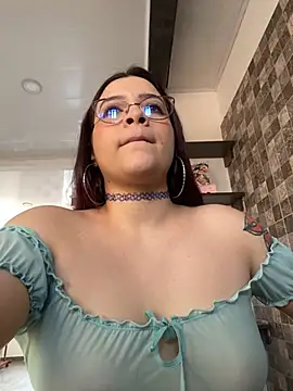 Snapshot of Sophia_cyrus11 chatting on February 26, 9:53 pm Sophia cyrus11 online show from February 26, 9:53 pm