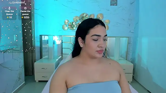 stefany duque1  online show from March 8, 6:10 am