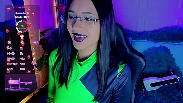 Abbydreams  online show from March 17, 7:50 pm