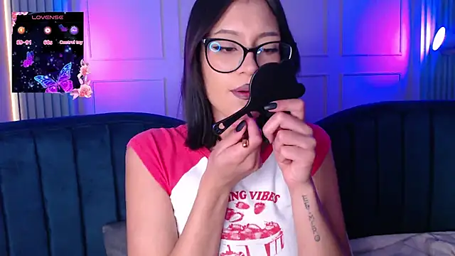 Abbydreams  online show from March 12, 7:58 pm