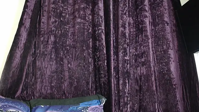 Snapshot of Ebonyxprincess_ chatting on December 1, 8:53 pm Ebonyxprincess online show from December 1, 8:53 pm