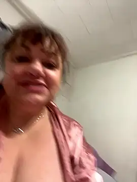 Luciouslouise72xh online show from January 16, 8:24 pm