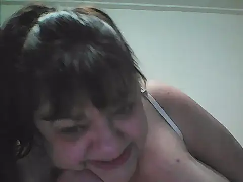 Luciouslouise72xh online show from November 9, 10:14 pm