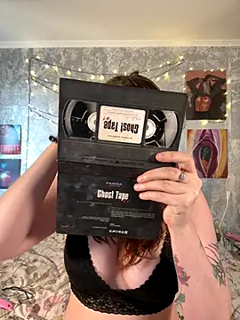 Snapshot of Sabrina_shells chatting on November 12, 10:08 am Sabrina shells online show from November 12, 10:08 am