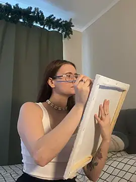 Snapshot of Sabrina_shells chatting on March 21, 4:28 am Sabrina shells online show from March 21, 4:28 am