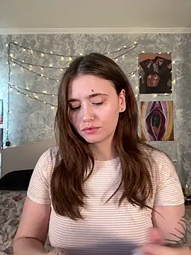 Snapshot of Sabrina_shells chatting on November 7, 10:42 am Sabrina shells online show from November 7, 10:42 am