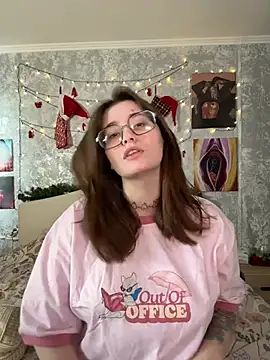 Snapshot of Sabrina_shells chatting on January 9, 10:33 am Sabrina shells online show from January 9, 10:33 am