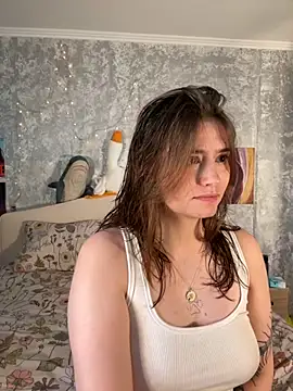 Snapshot of Sabrina_shells chatting on September 19, 10:41 am Sabrina shells online show from September 19, 10:41 am