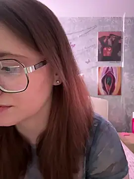 Snapshot of Sabrina_shells chatting on February 13, 8:03 am Sabrina shells online show from February 13, 8:03 am